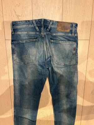 Reply jeabs - Skick: 9/10 