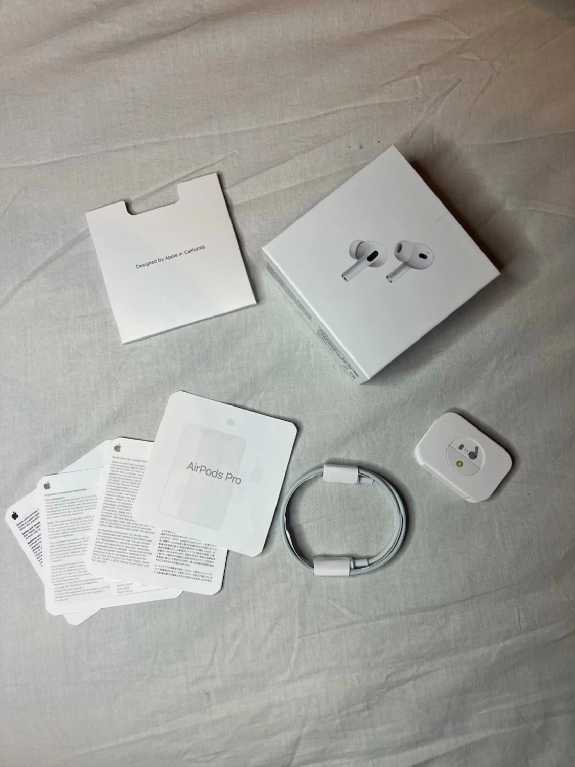 Apple AirPods Pro trådlösa hörlurar - 1