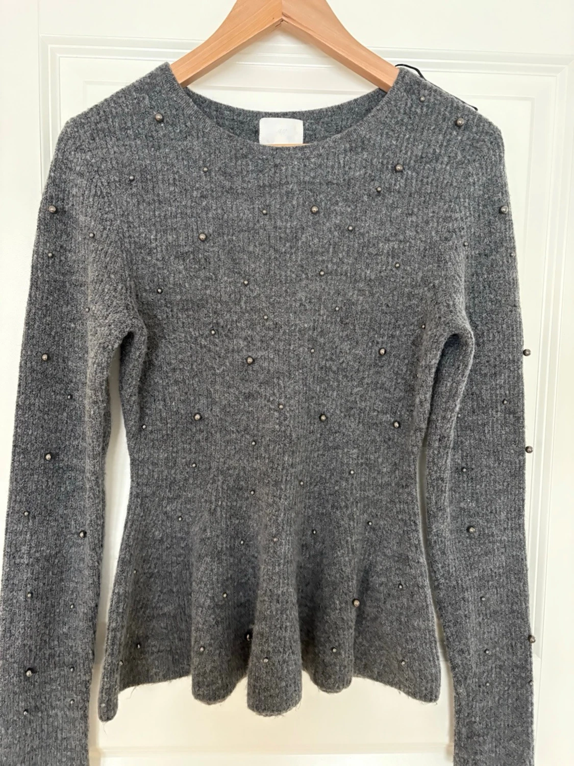 Stickad tröja med pärlor M nyskick  - 4