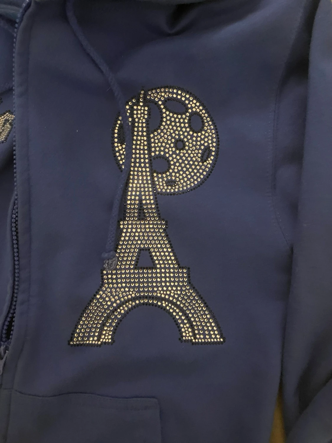 Blå hoodie med Eiffeltornet och text - 2