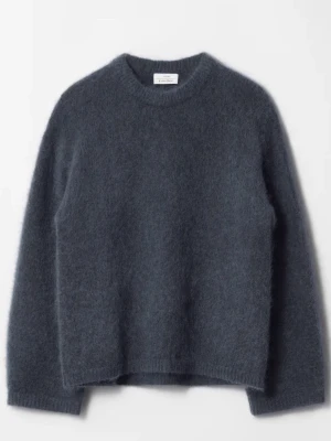 Mohair tröja - Jättefin mohair tröja knappt använd perfekt till vintern, skulle säga att den är gråblå