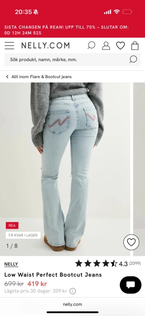 Bootcut jeans i ljusblå denim från Nelly - Säljer pga att de inte kommer till använding, skriv vid funderingar