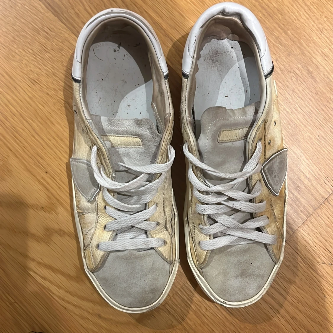 Philippe Model beige sneakers med grå detaljer - 4