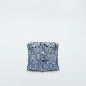 Blå denim korsett med knappar - Jeans topp från Zara, storlek Xs, använd ett fåtal gånger 