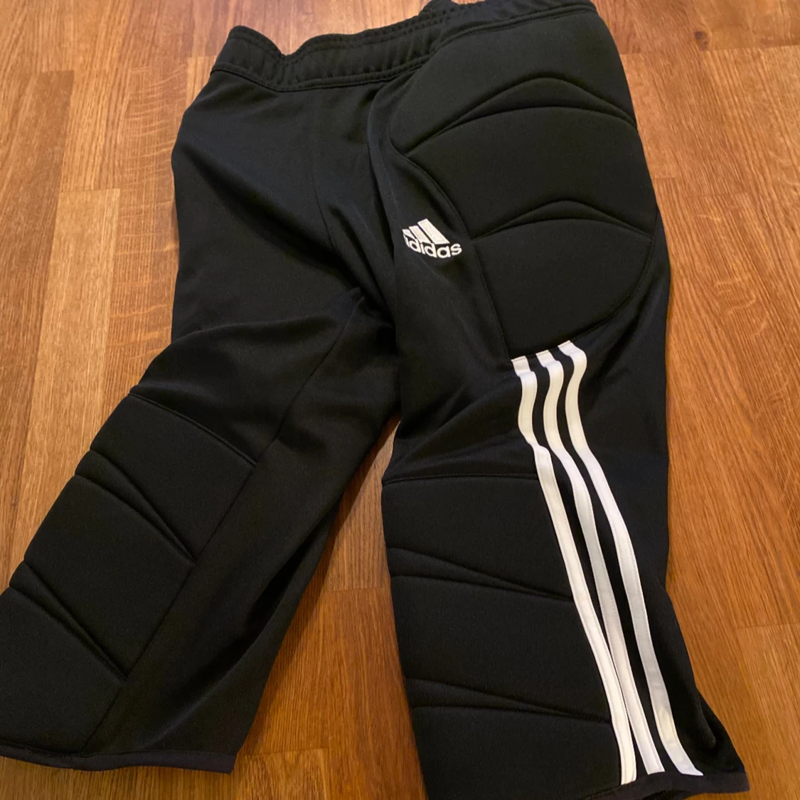 Svarta Adidas målvaktsbyxor