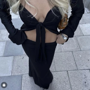 Liatz knyttopp - Jättefin topp som tyvärr inte kommer till så mycket användning. Nyskick 💕