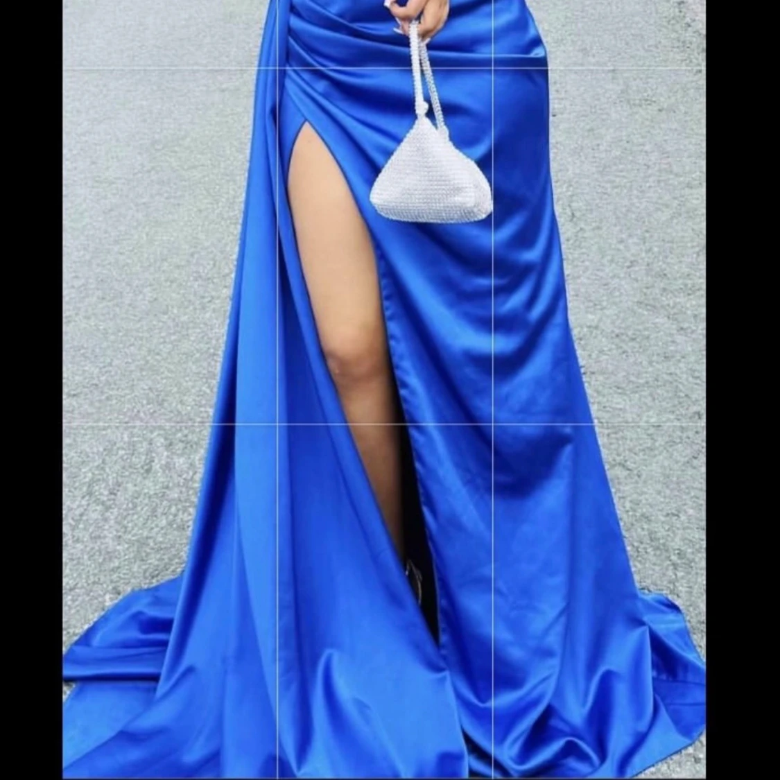 Blå långklänning med slits - 1