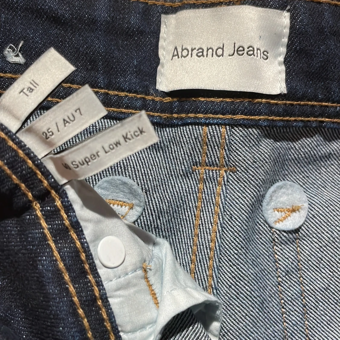 Low Waist Bootcut Jeans från Abrand - 4