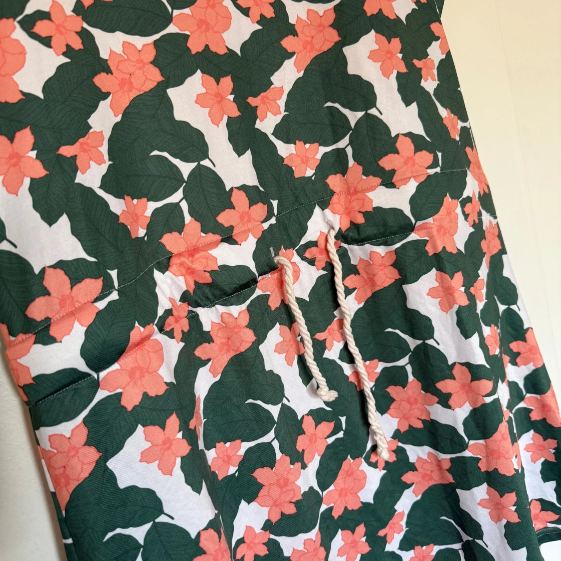 Blommig klänning - 2