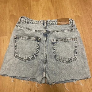 Jeans shorts - Fina jeansshorts i stl: 158
