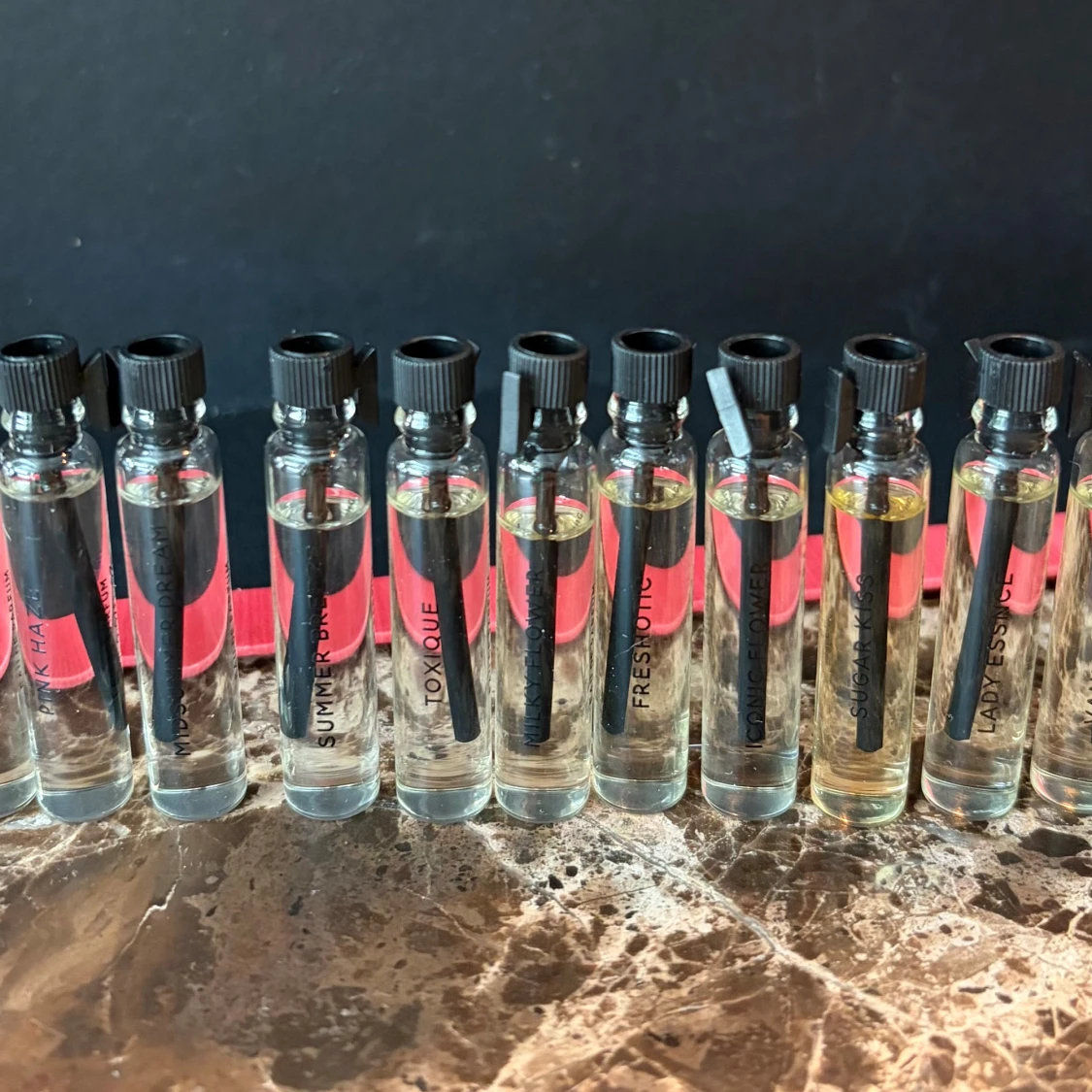 12 testers ifrån Essnce 