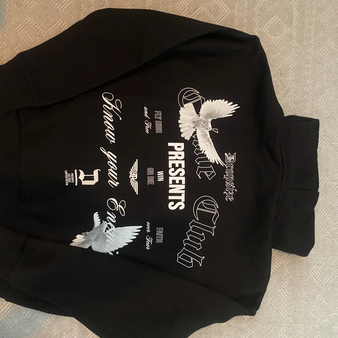 NY Svart hoodie Dropsize  - 2