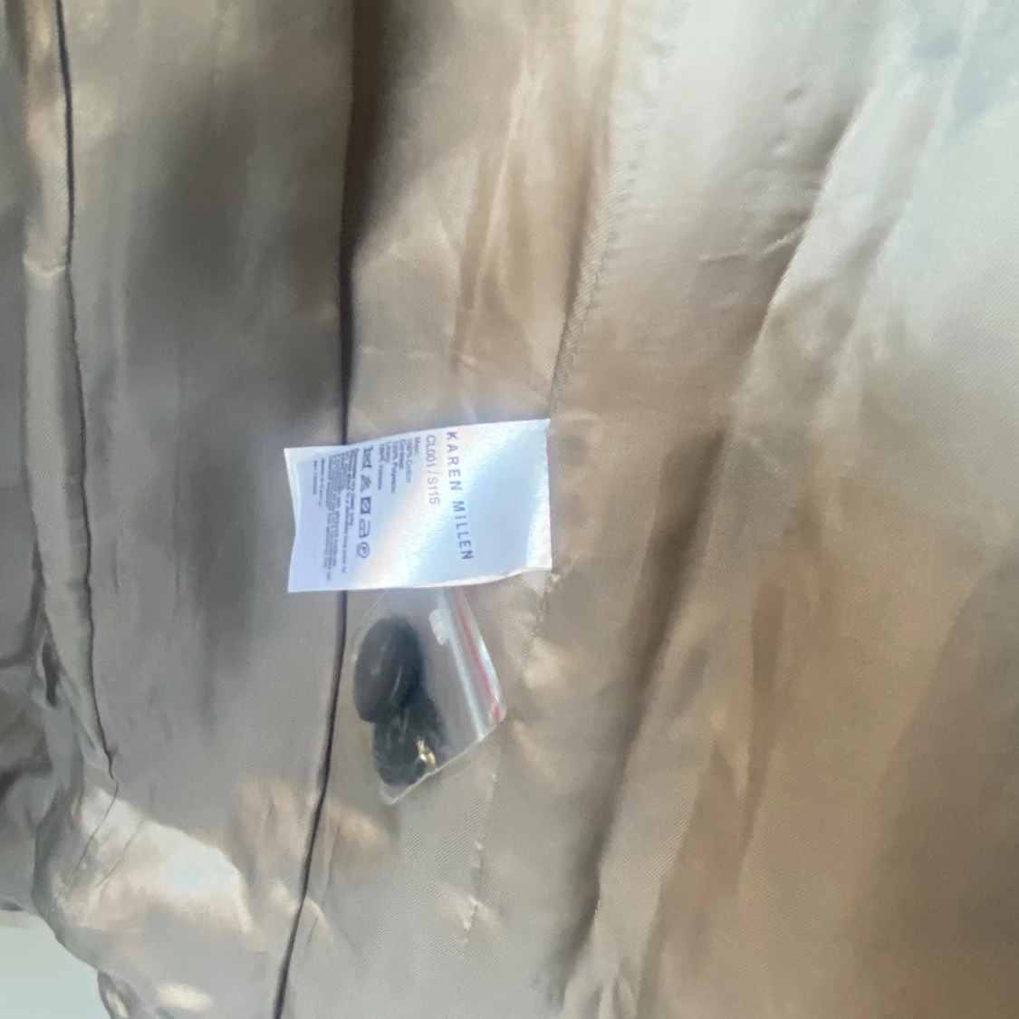 Beige trenchcoat från Karen Millen - 4