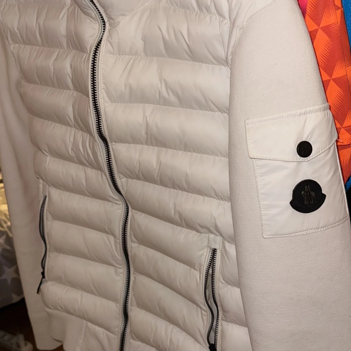 Vit Moncler pufferjacka med dragkedja - 1