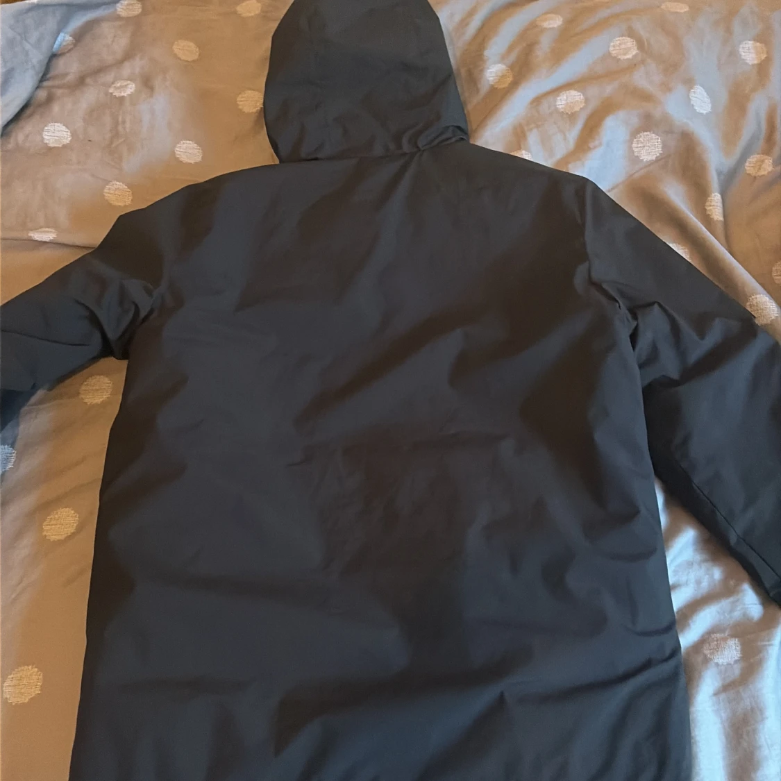 Svart AC Milan vindjacka med huva - 2