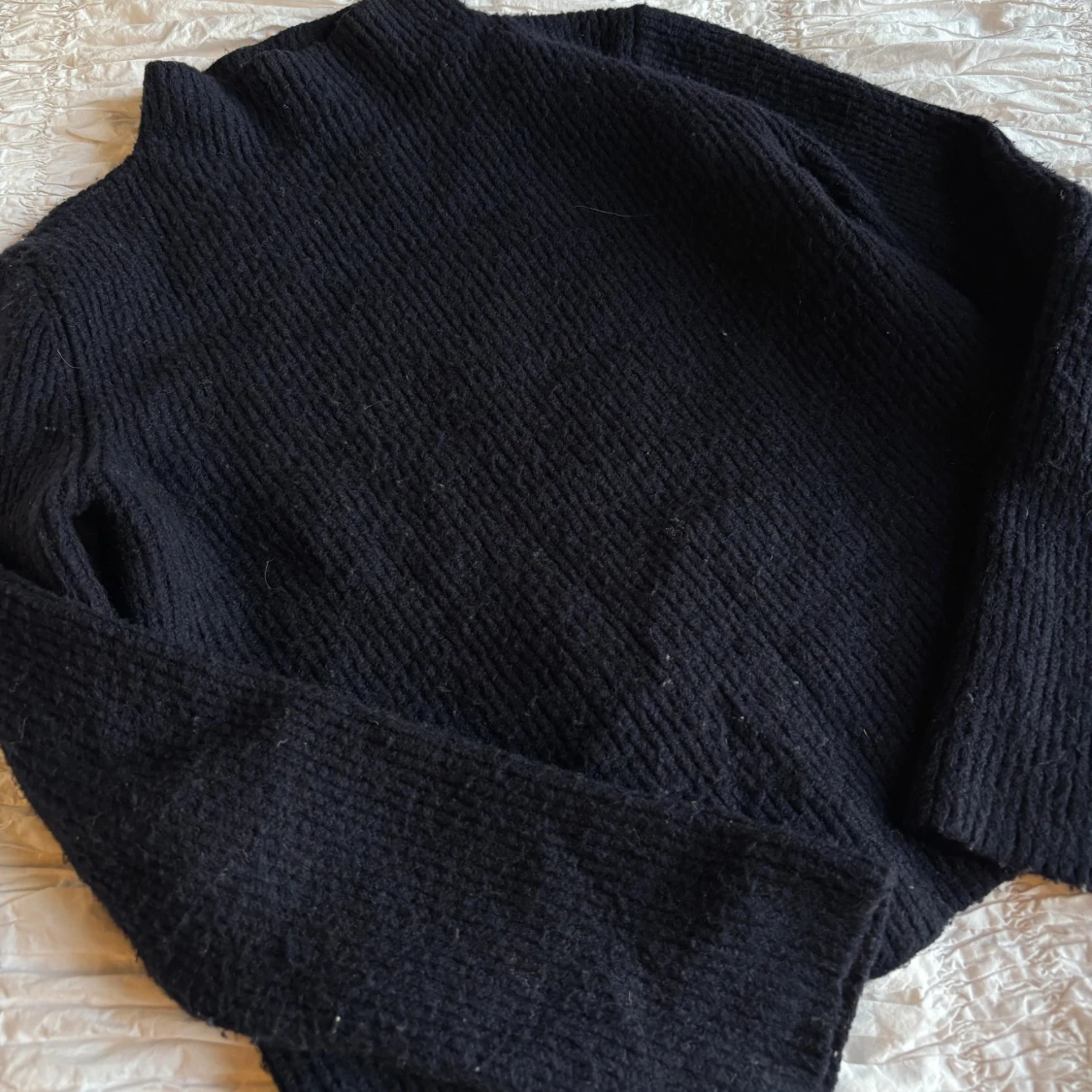 Stickad tröja - 1