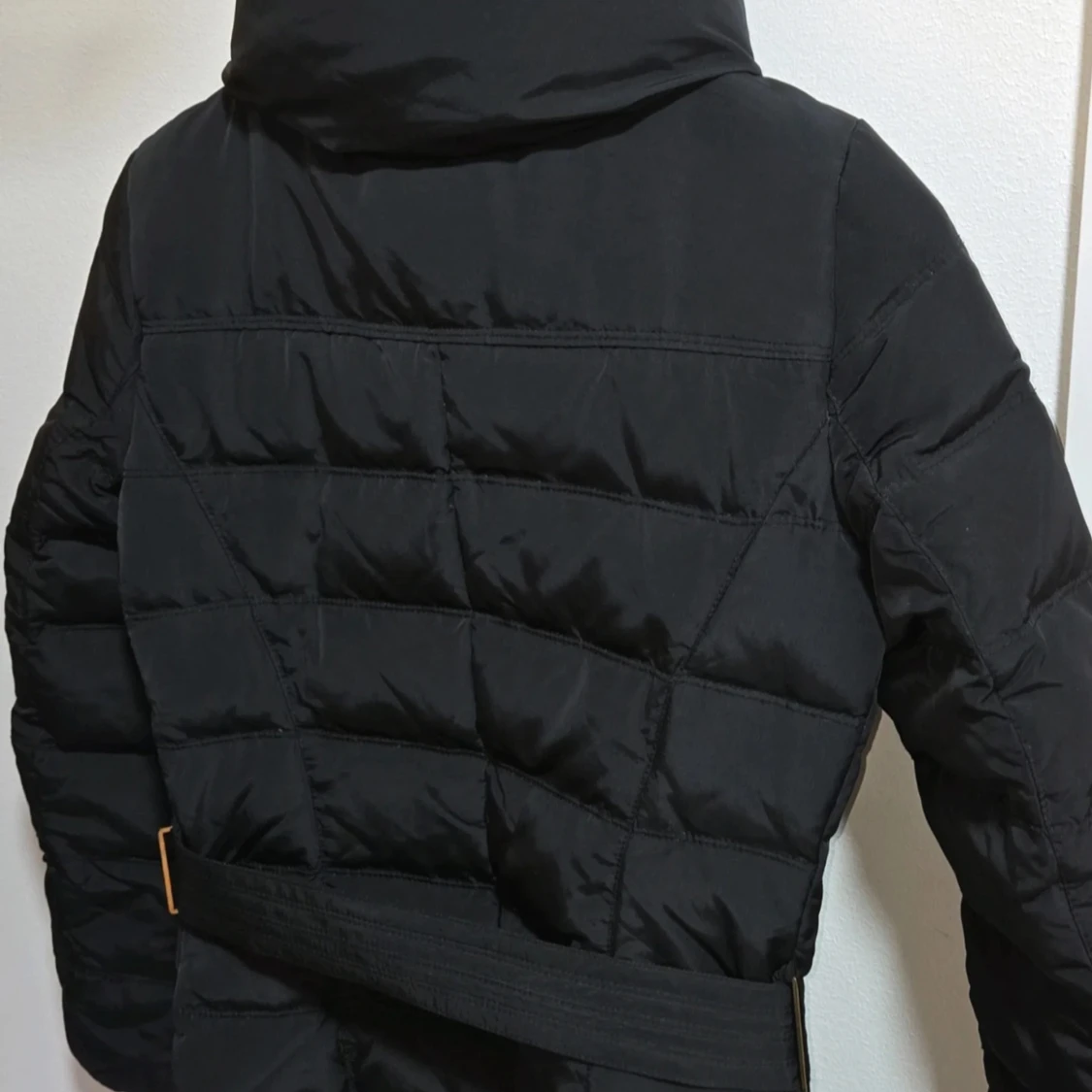 Zara Basic Dunjacka / Vinterjacka Stl S, Bälte & Hög Krage - 1