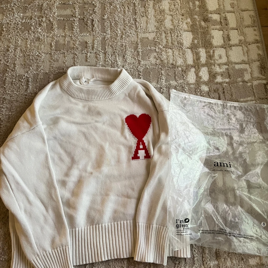 Vit stickad tröja från Ami Paris