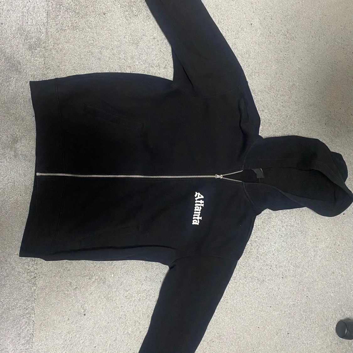 Svart hoodie Atlanta