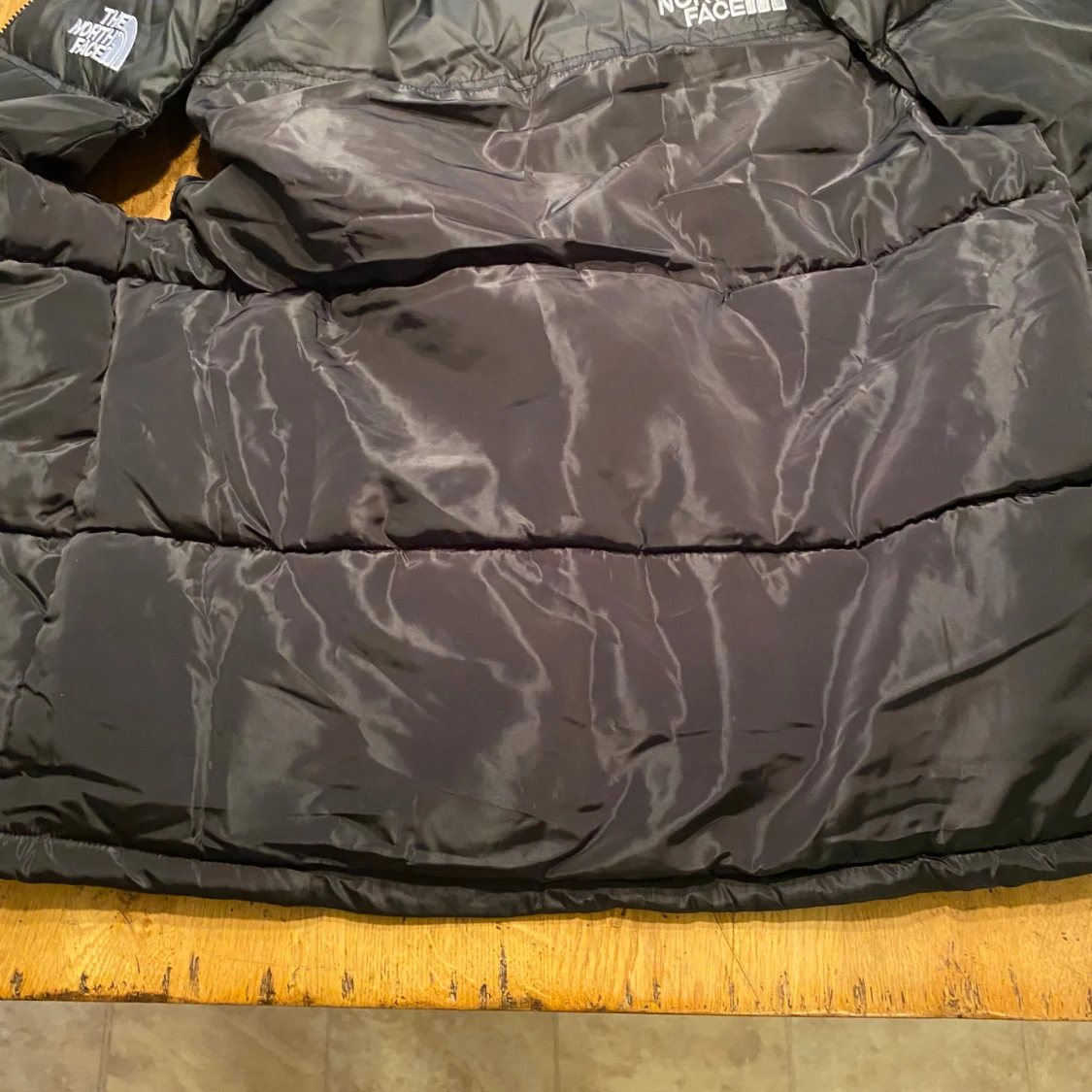 Svart pufferjacka från The North Face - 1