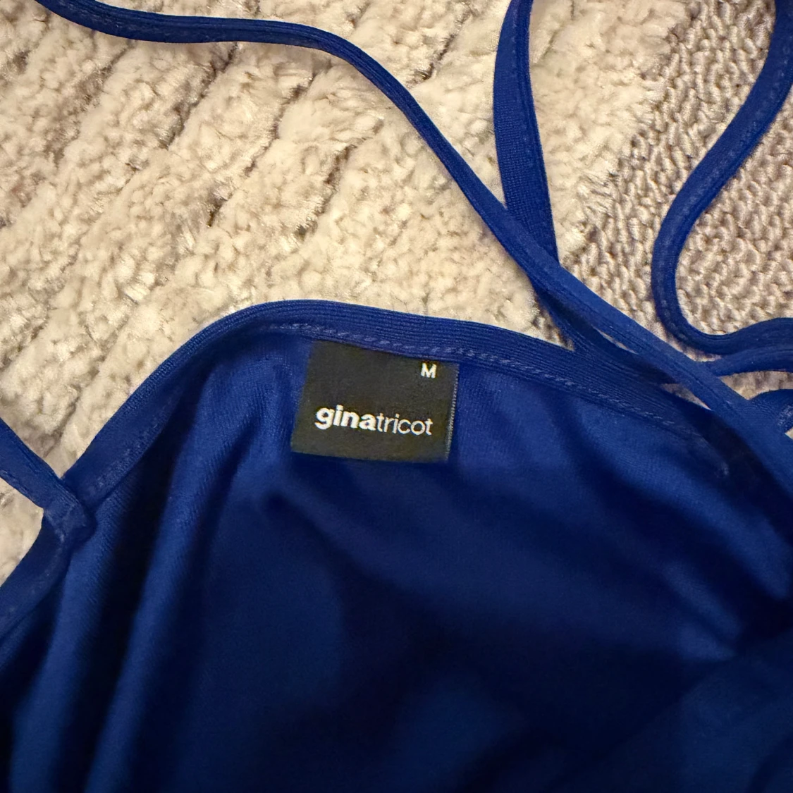 Blå bikiniöverdel från Gina Tricot - 1