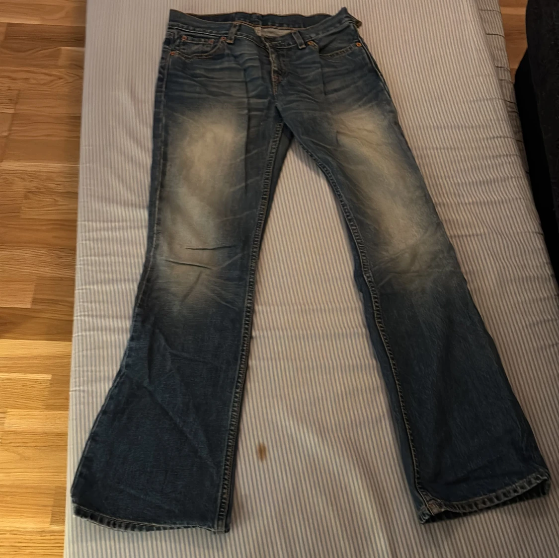 Levis 529 bootcut jeans blå