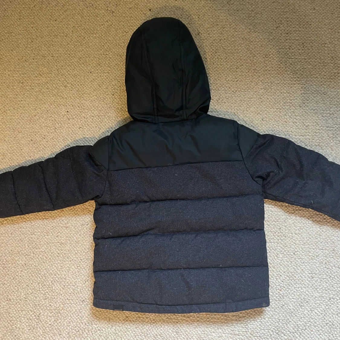 Svart pufferjacka från Quiksilver - 1