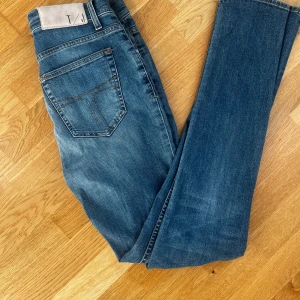 Tiger of Sweden 31/34 - Tiger of Sweden jeans 31/34 slim fit.