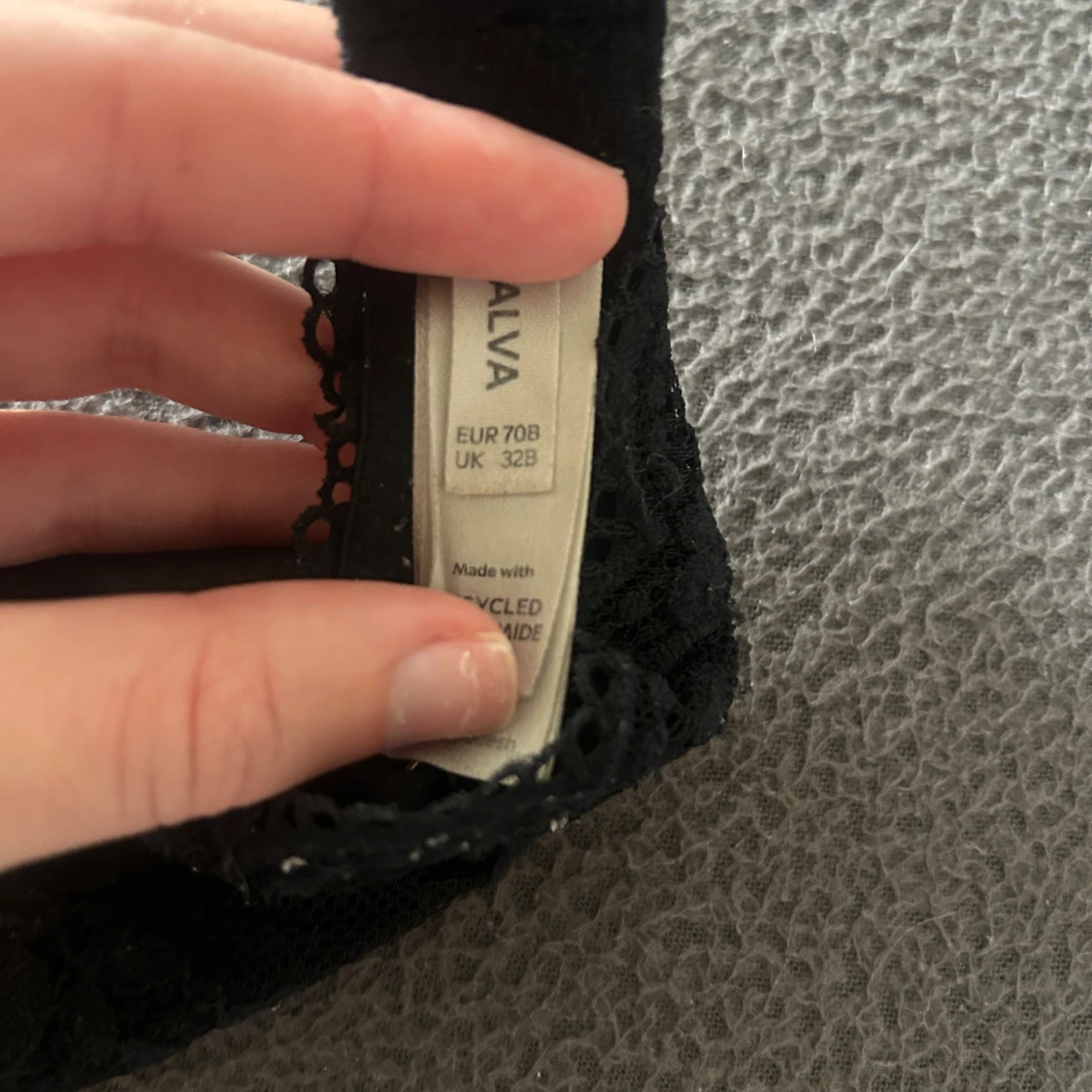 Svart spets-bh från Lindex Alva 70B - 1