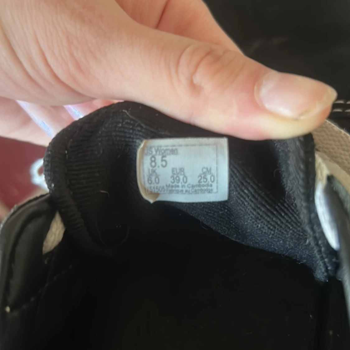 Svarta Vans Old Skool sneakers strl 39 - 2