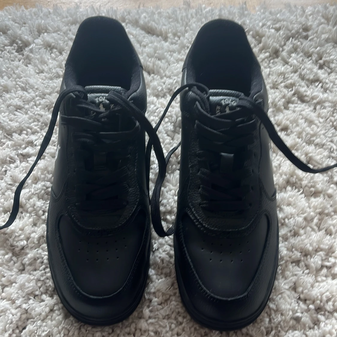 Svarta sneakers från Polo Ralph Lauren - 1