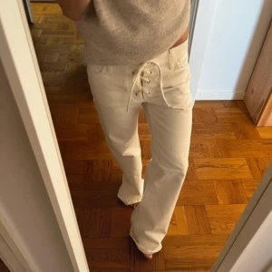 Zara jeans - Snygga jeans från zara