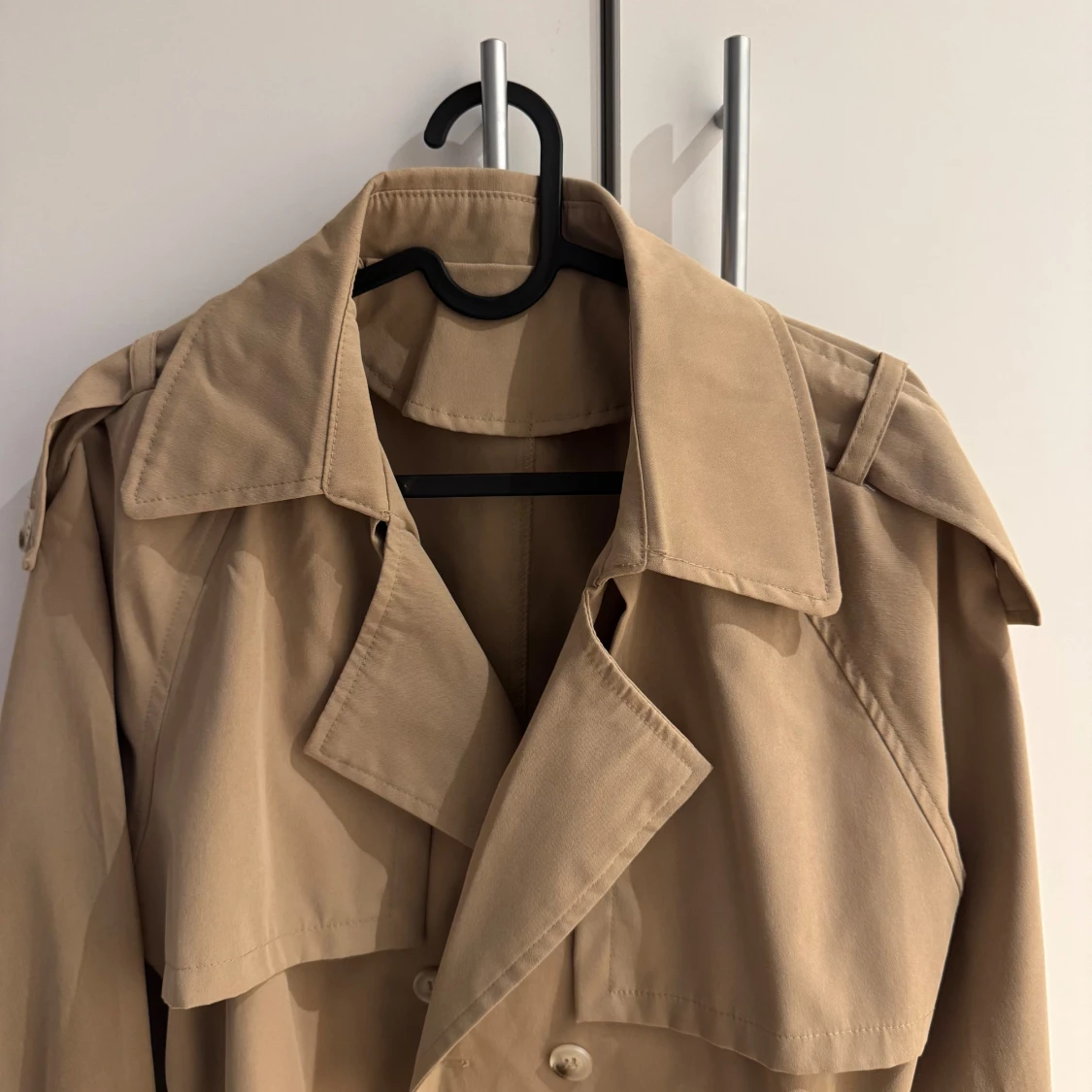 Beige trenchcoat från Dazy, stl S - 3