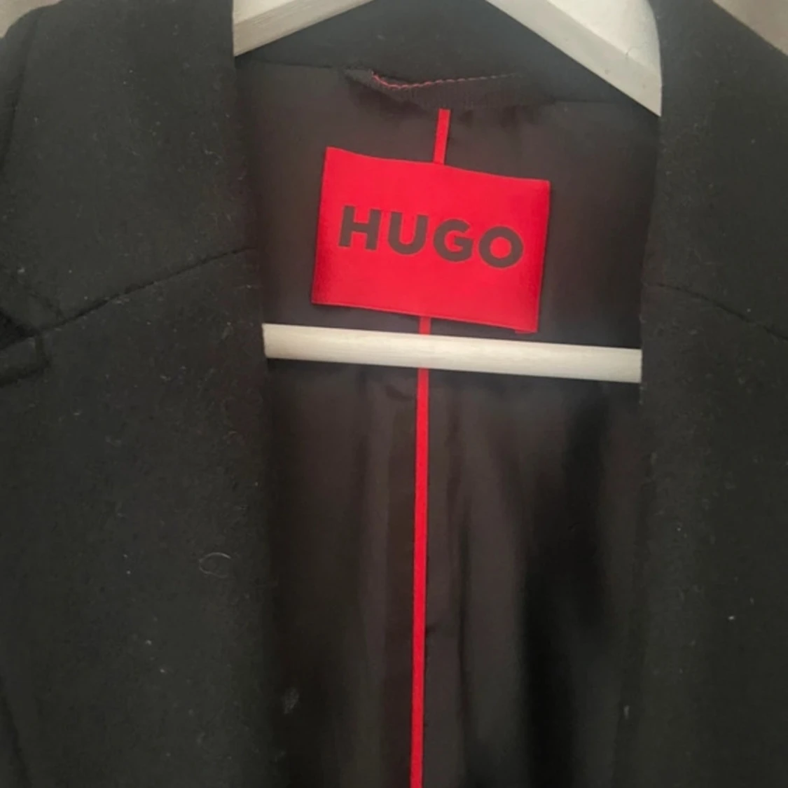 Svart rock från HUGO i ull och kashmir - 1