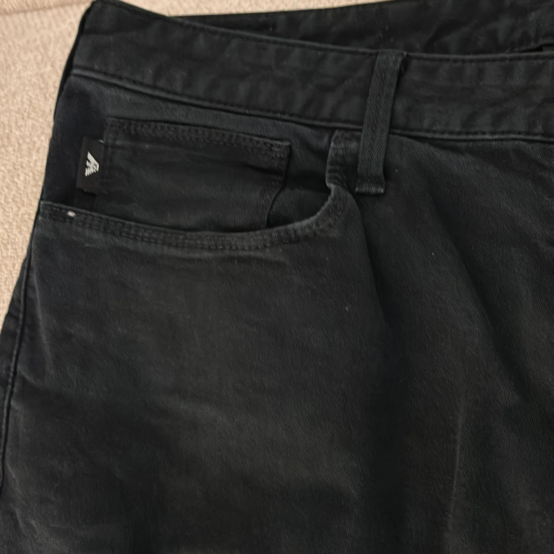 Svarta byxor från Emporio Armani - 1