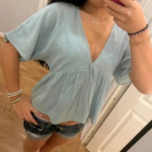 Ljusblå topp - Supergullig topp som aldrig är använd från Lindex 💞