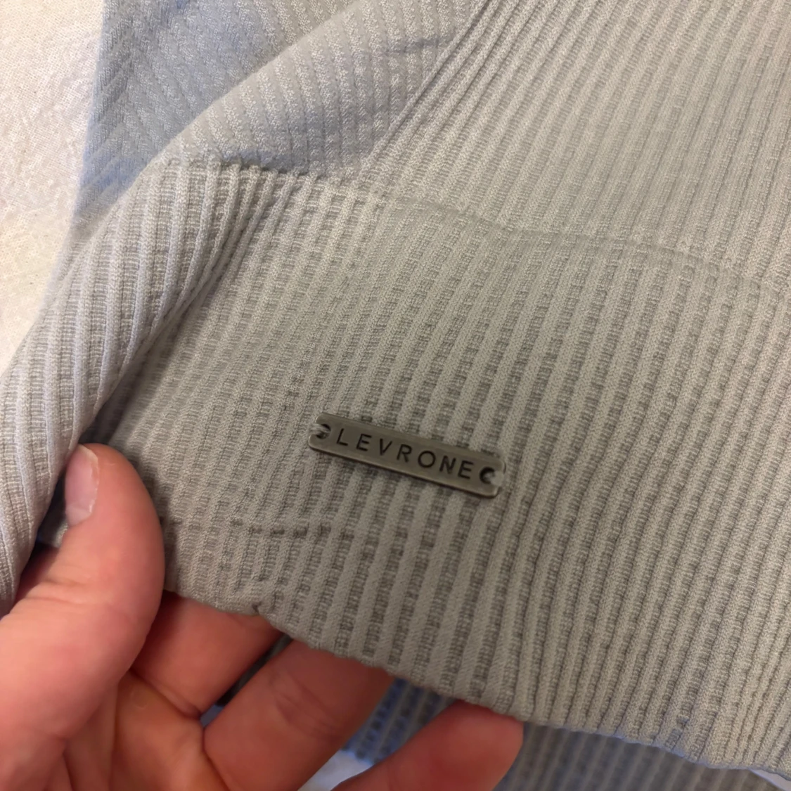 Grå hoodie från Kevin Levrone S - 3