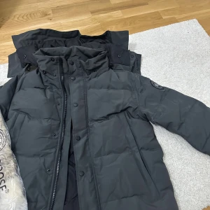 Canada goose wyndham  - Grå wyndham black label 
