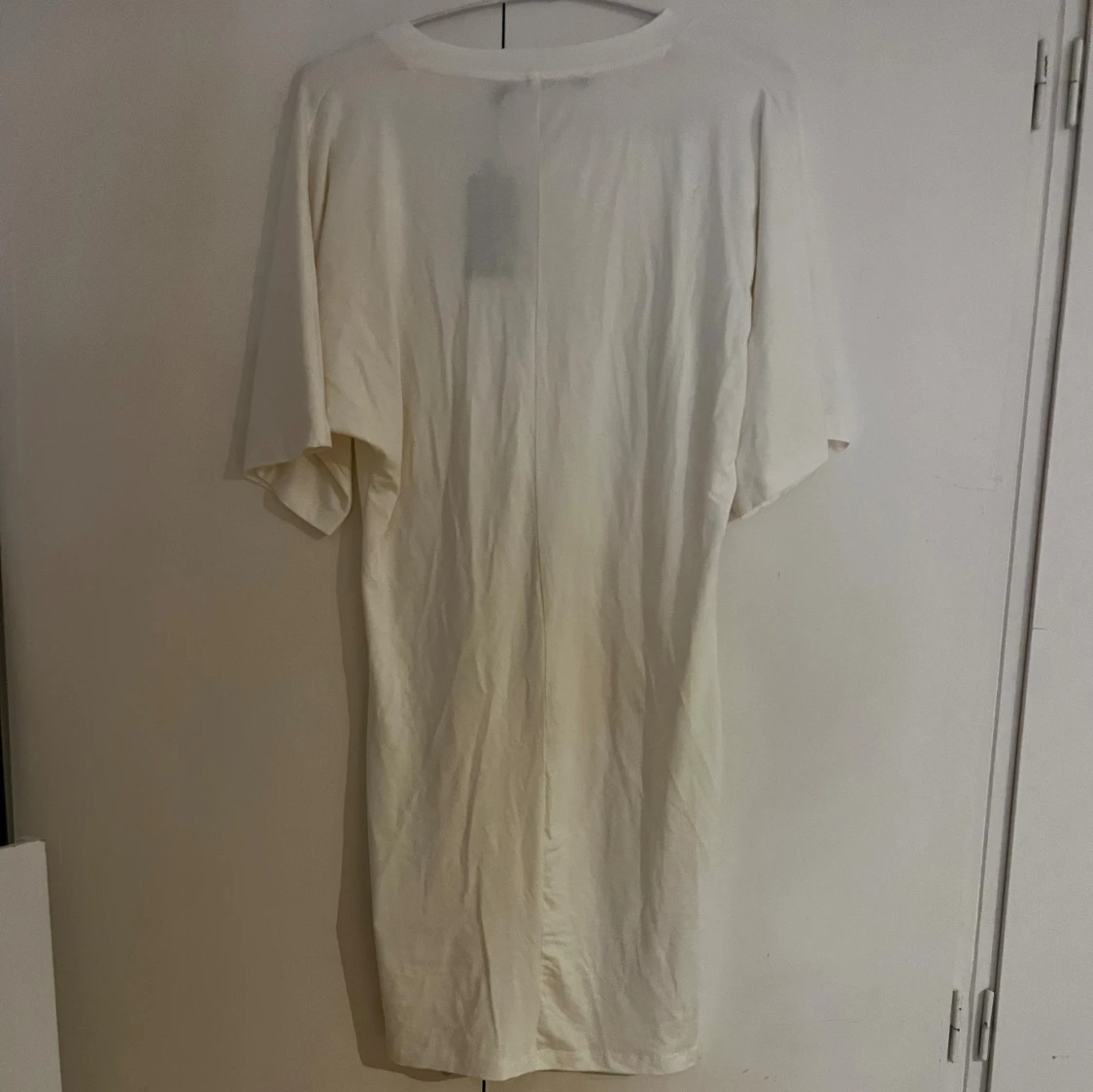 Vit t-shirtklänning från 157 - 1