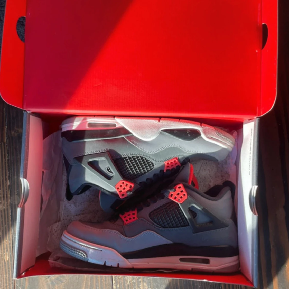 Nike Air Jordan 4 Retro Grå/Röd - 2