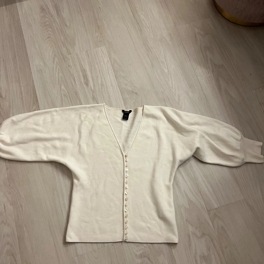 Vit stickad blus från Lindex - 2