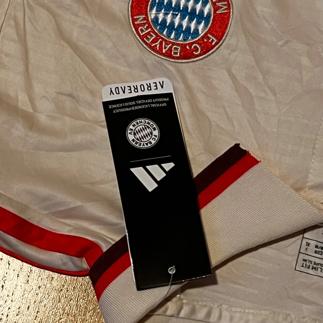 Bayern München vit Adidas fotbollströja - 2