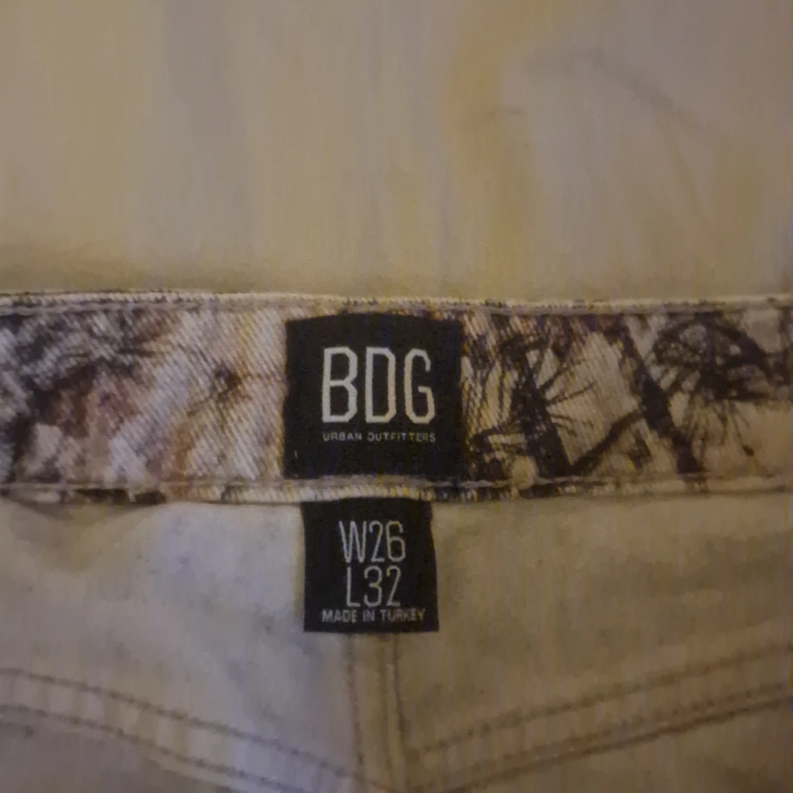 Mönstrade jeans från BDG Urban Outfitters - 2