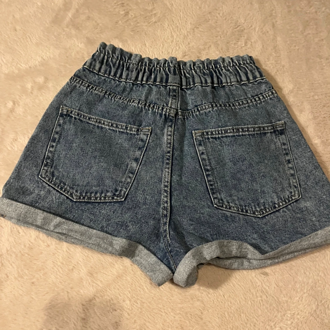 Blå denimshorts  - 1