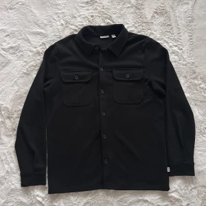 Only & Sons Overshirt - Tja säljer en as snygg Overshirt från only sons! | Skci 9,5/10 knappt använd | Nypris 500kr | mitt pris 299kr | Hör av dig vid några funderingar eller frågor 