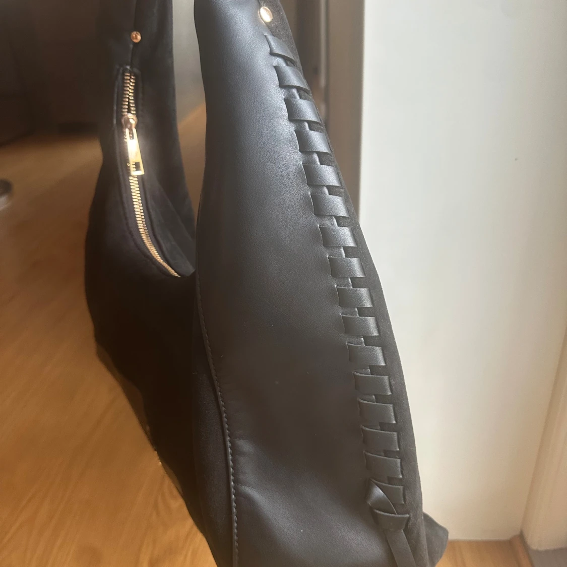 Svart axelväska från Riversvart Island - 2