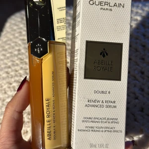 Guerlin Paris Advanced Serum 50ML - RENEW & REPAIR ADVANCED SERUM 50 mL 1.6 FL. OZ. DOUBLE EFFICACITÉ JEUNESSE EFFETS PEELING ÉCLAT & LIFTING DOUBLE YOUTH EFFICACY RADIANCE PEELING & LIFTING EFFECTS