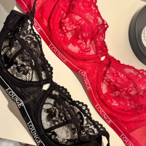 Lounge underwear - Lounge underwear bhar/toppar, passar 70/75B/C. Pris är för båda