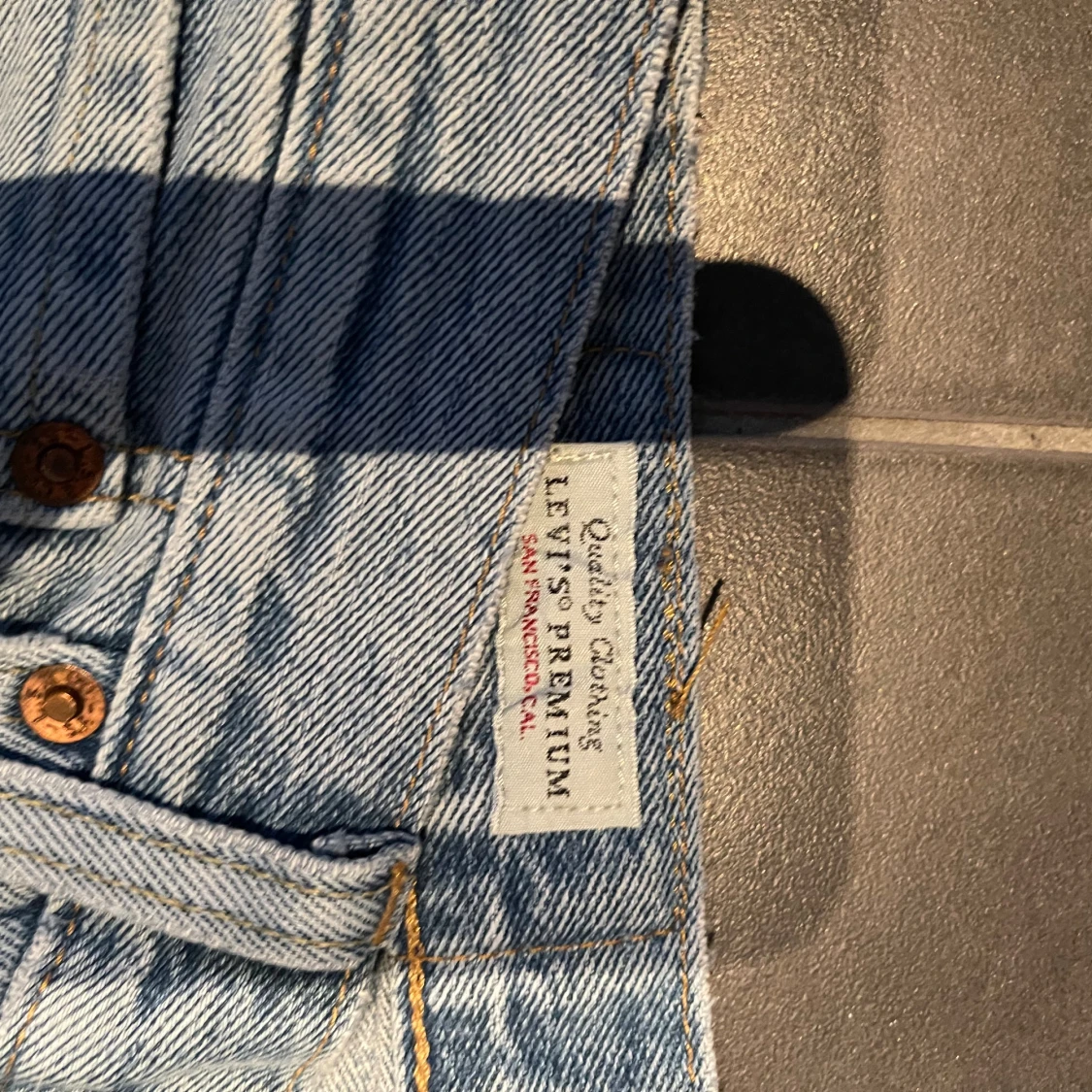 Levi's 501 ljusblå jeans W28 L32 - 2