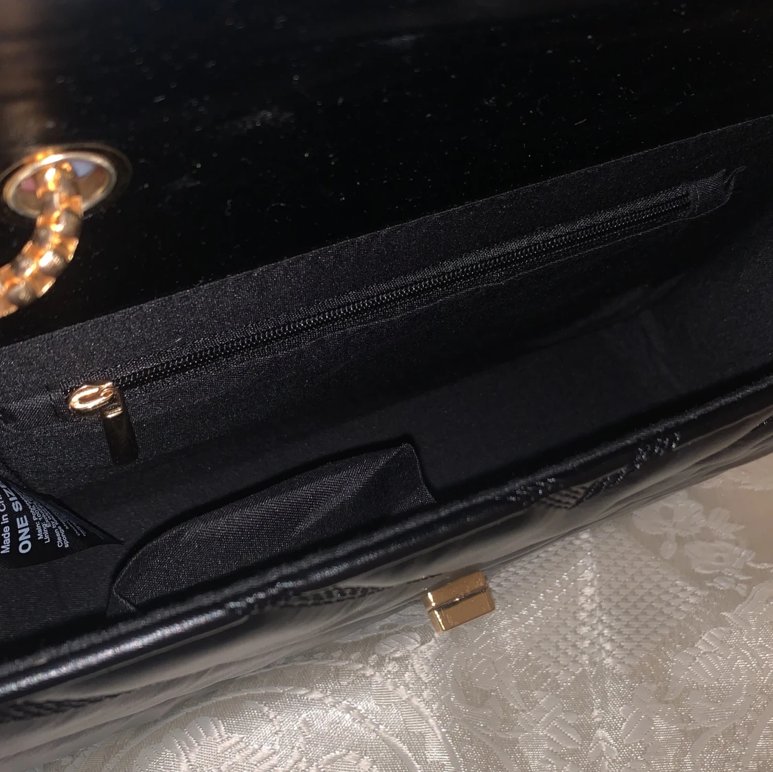 Svart väska - 4